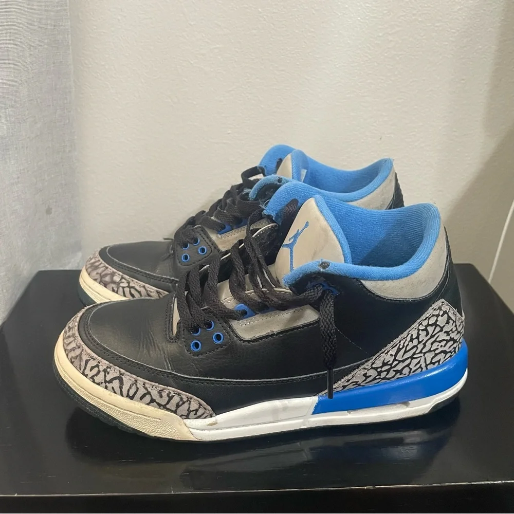 Size 7 - Air Jordan 3 Retro Sport Blue Youth - Picture 3 of 8